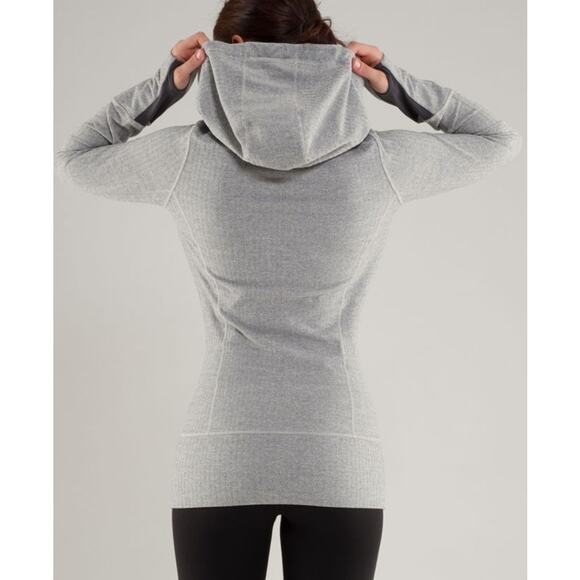 Lululemon Brushed Stride Jacket Ghost Heathered Coal Herringbone / Coal Size 6 - Picture 3 of 11